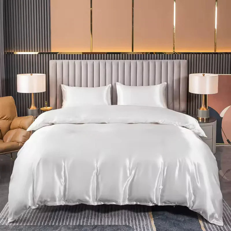 Σετ κλινοσκεπασμάτων υψηλής ποιότητας με βελούδινο πάπλωμα και μεταξένια υφή