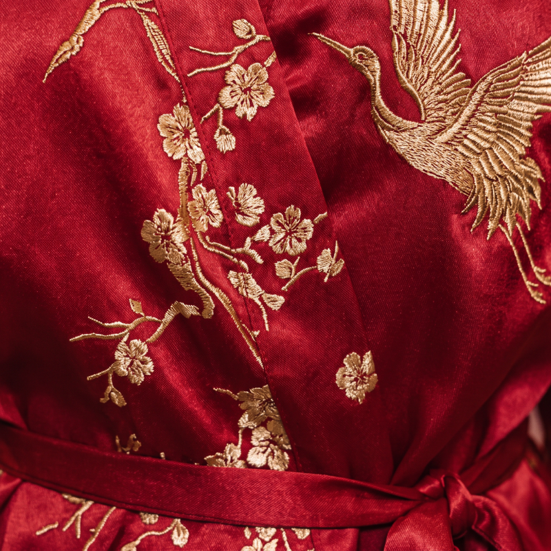 Robe en soie à imprimé floral avec ceinture