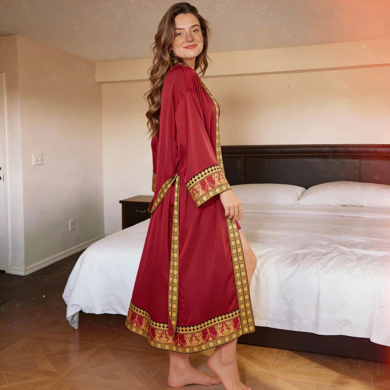 Robe en soie à imprimé floral avec ceinture