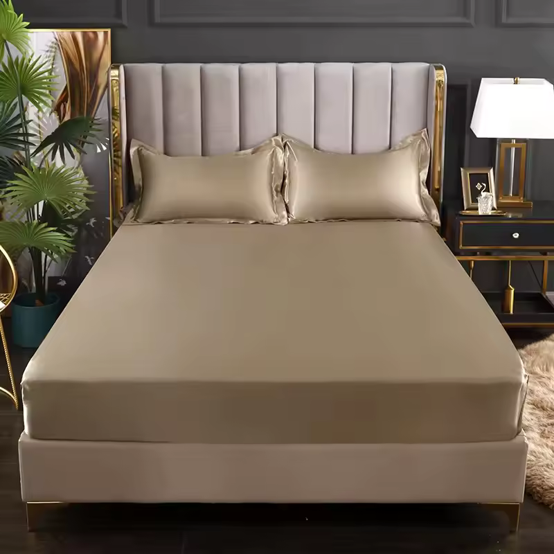 Fitted Satin Set with Smooth Surface and Tailored Look