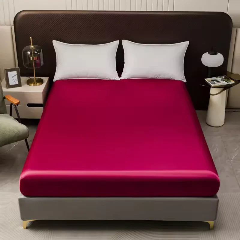 Completo in raso aderente con superficie liscia e aspetto su misura