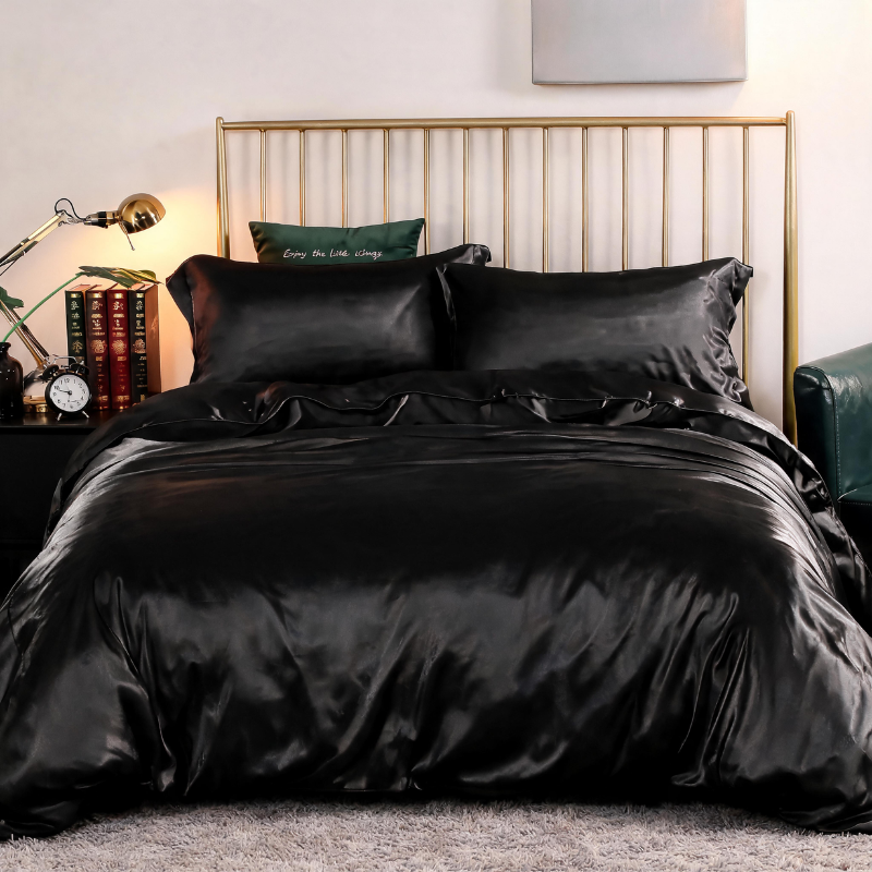Ensemble King Satin avec drapé liquide et finition brillante