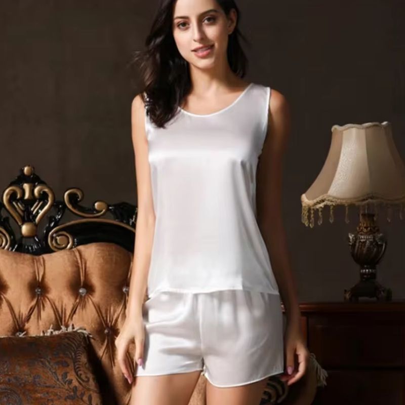 Silk babydoll with round neckline