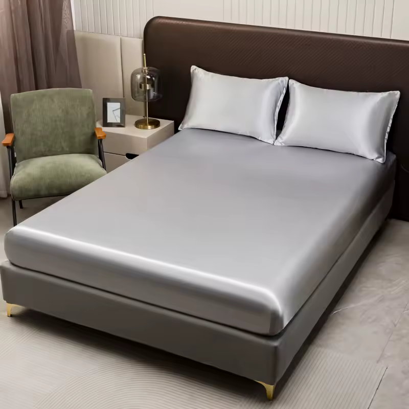 Fitted Satin Set with Smooth Surface and Tailored Look