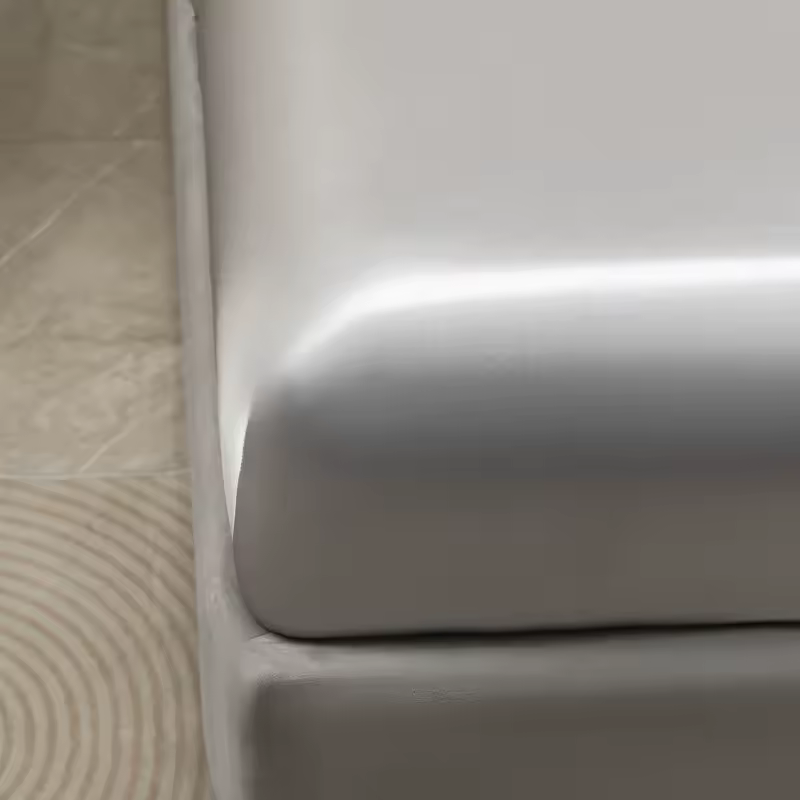 Fitted Satin Set with Smooth Surface and Tailored Look