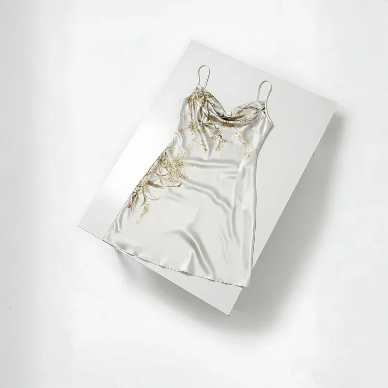 Camisón de seda con estampado barroco de largo medio