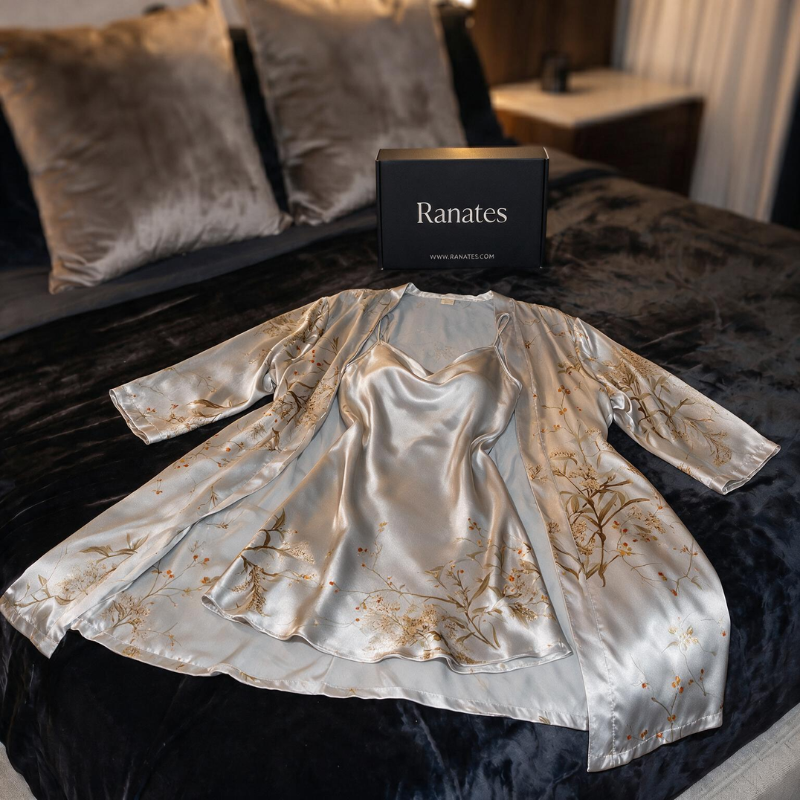 Silky Nightgown Kimono Set Embroidery