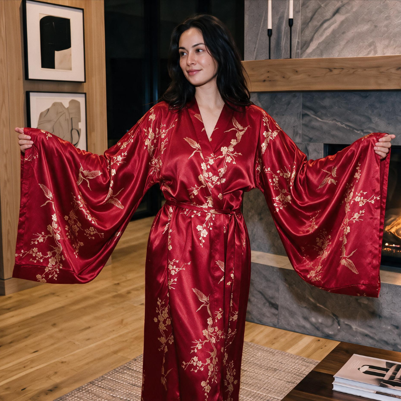 Robe en soie à imprimé floral avec ceinture 