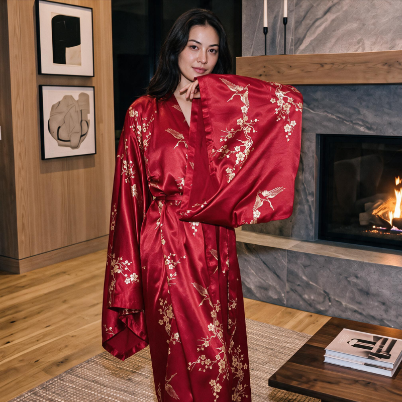 Robe en soie à imprimé floral avec ceinture 