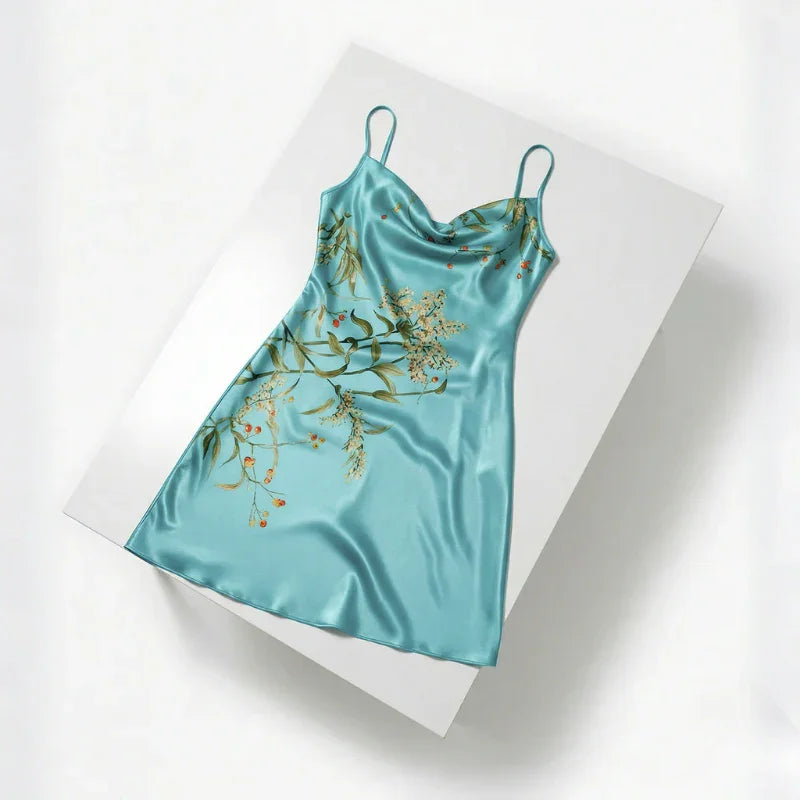 Camisón de seda con estampado barroco de largo medio 