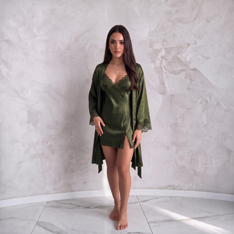Silky Captive – Elegant Lace Sleepwear Duo - Green